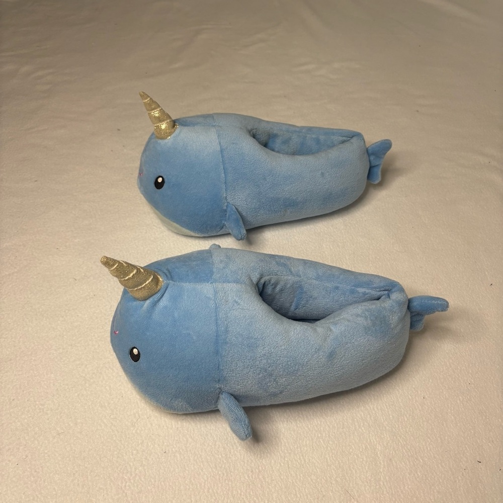 Narwhal Slippers Kids Size 2/3 - Picture 2 of 4